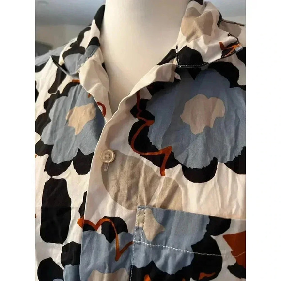 GAP mens shortsleeve button up shirt with artsy floral print medium - Picture 2 of 6